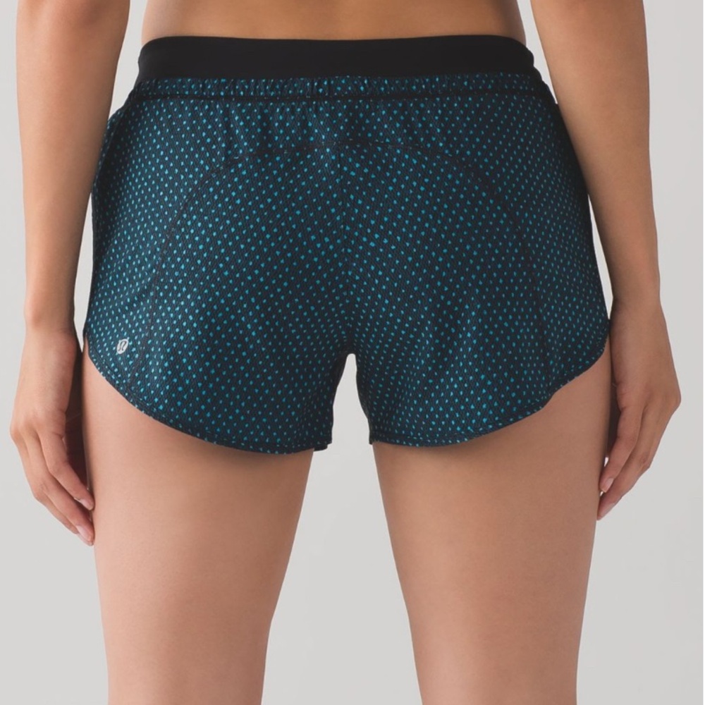 Lululemon Run It Out Short (3") Mini Dedication Dot Indian Ocean Astro Blue SZ 6